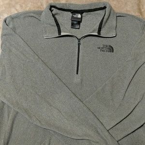 The North Face Quarter Zip Fleece size Large